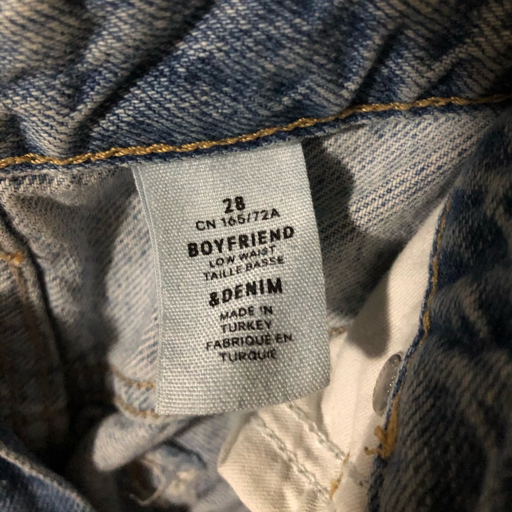 Cotton On distressed jeans